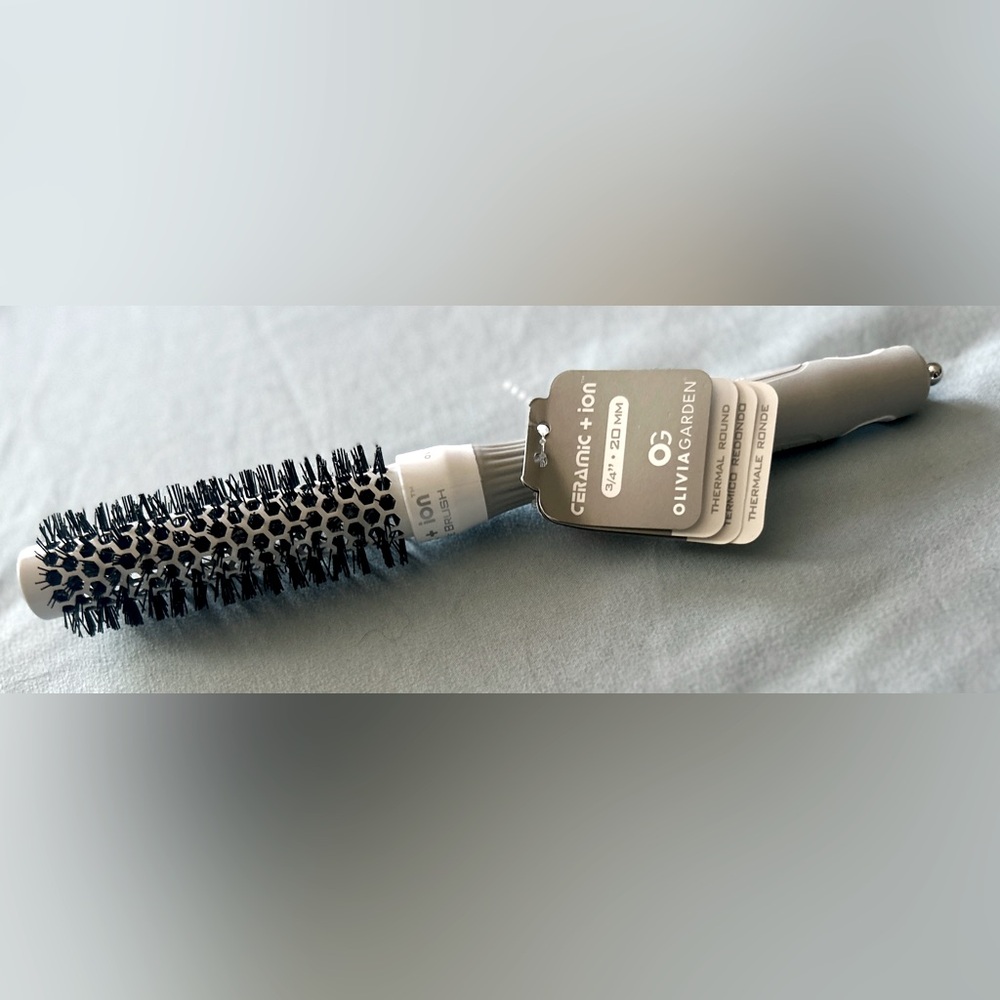 OLIVIA GARDEN CERAMIC ION THERMAL ROUND HAIRBRUSH - CI 20 - 3/4" INC
